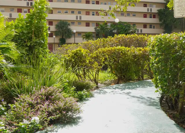 Property at 1770 NE 191st St Unit 204-1, Miami, FL, 33179, 2 beds, 1.5 baths, [object Object]