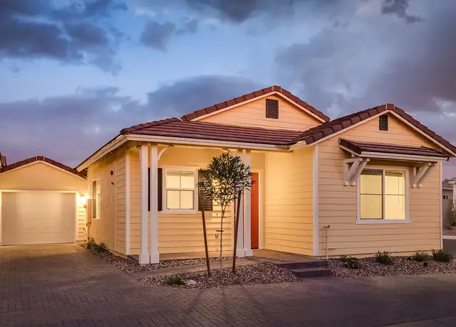 Photo of 955 N Jackson St, Chandler, AZ 85225