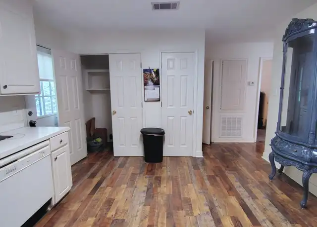 Property at 1699 Browns Bridge Rd Unit 2, Hattiesburg, MS, 39401, 2 beds, 2 baths, [object Object]