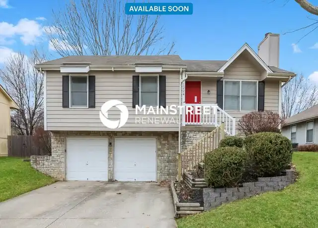 Property at 1224 NE Hendrix Dr, Lees Summit, MO, 64086, 3 beds, 2 baths, [object Object]