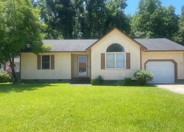 Property at 5587 Arapahoe Ct, Fayetteville, NC, 28304, 3 beds, 2 baths, [object Object]