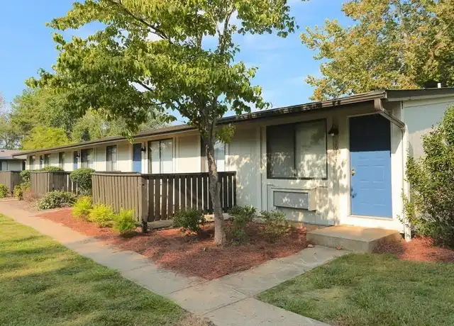 Property at 100 Woodcliff Dr NW Unit 1101, Lilburn, GA, 30047, 2 beds, 2 baths, [object Object]
