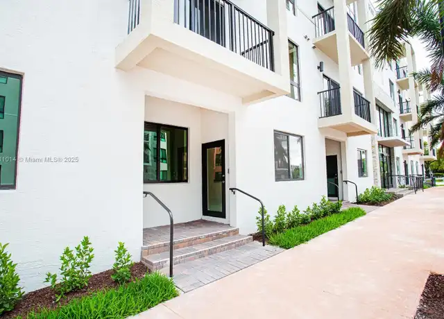 Property at 8167 NW 41st St Unit E104, Doral, FL, 33166, 4 beds, 3 baths, [object Object]