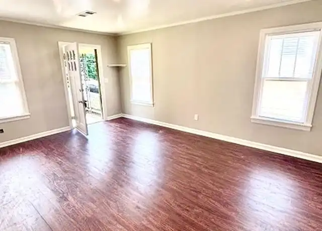 Property at 1305 Turner St, Jonesboro, AR, 72401, 3 beds, 1 bath, [object Object]