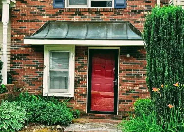 Property at 2705 N Center St, Hickory, NC, 28601, 2 beds, 2 baths, [object Object]