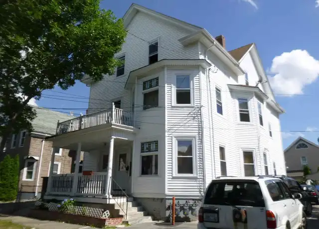 Property at 284 Massachusetts Ave Unit 2, Providence, RI, 02905, 3 beds, 1 bath, [object Object]
