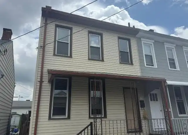 Property at 220 S 5th St, Lebanon, PA, 17042, 3 beds, 2 baths, [object Object]