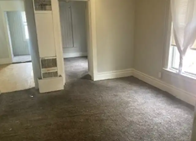 Property at 1338 Home Pl Unit 3, Rockford, IL, 61104, 2 beds, 1 bath, [object Object]