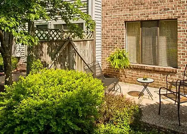 Property at Pennswood Apartments and Townhomes - 4913 Wynnewood Rd, Harrisburg, PA, 17109, 1-2 bed, 1-1.5 bath, [object Object]