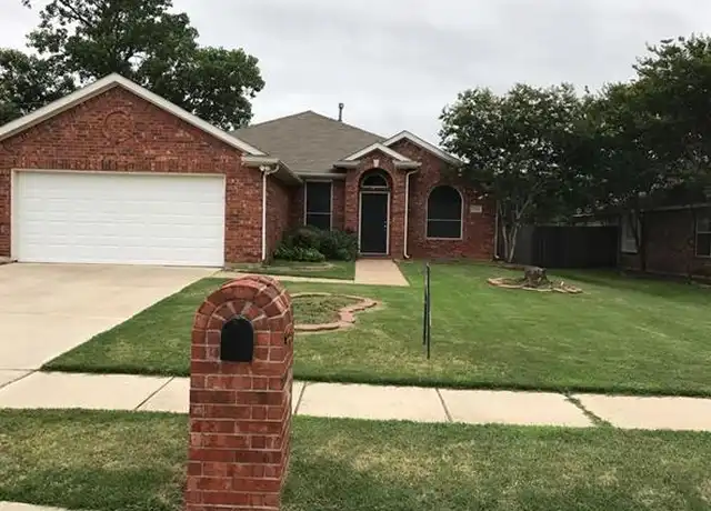 Property at 2406 Blue Holly Dr, Corinth, TX, 76210, 3 beds, 2 baths, [object Object]