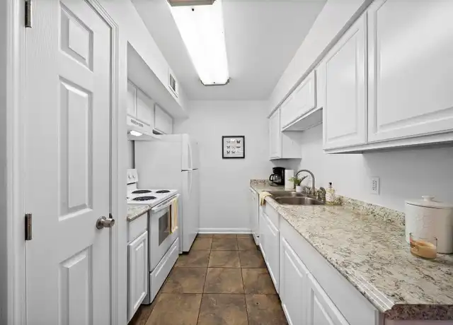 Property at 2828 61st St Unit 107, Galveston, TX, 77551, 1 bed, 1 bath, [object Object]
