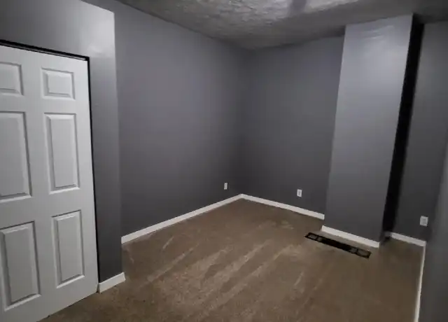 Property at 804 Xenia Ave, Dayton, OH, 45410, 2 beds, 1 bath, [object Object]