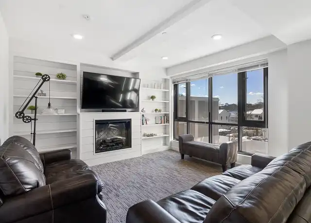 Property at 504 Glenbrook Rd, Stamford, CT, 06906, 1 bed, 1 bath, [object Object]