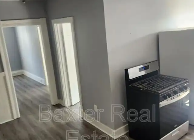 Property at 305 Cedar St, Manchester, NH, 03103, 2 beds, 1 bath, [object Object]