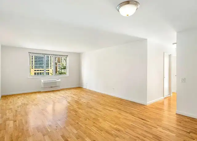 Property at 345 S End Ave Unit 25P, New York, NY, 10280, 2 beds, 1 bath, [object Object]