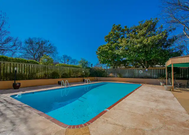 Property at 700 E 9th St Unit 12F, Little Rock, AR, 72202, 1 bed, 1 bath, [object Object]
