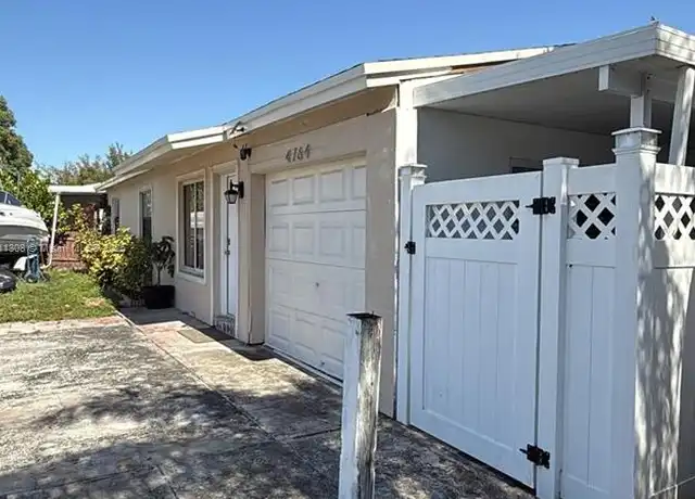 Property at 4764 Peters Rd, Plantation, FL, 33317, 3 beds, 2 baths, [object Object]