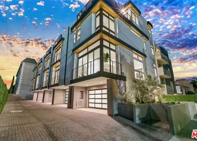 Property at 7584 W Skye Way, Los Angeles, CA, 90046, 3 beds, 3.5 baths, [object Object]