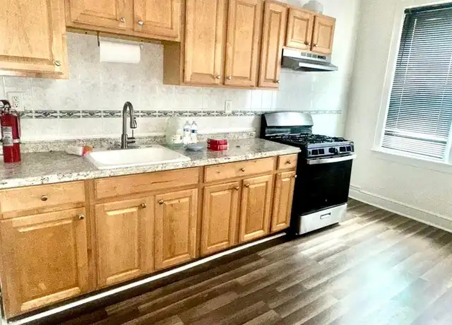 Property at 258 Winfield Ave Unit 1, Jersey City, NJ, 07305, 2 beds, 1 bath, [object Object]