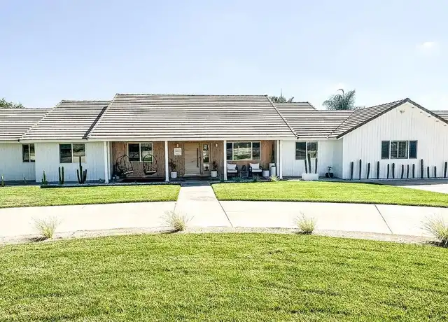 Property at 33933 Madera de Playa, Temecula, CA, 92592, 5 beds, 2.5 baths, [object Object]