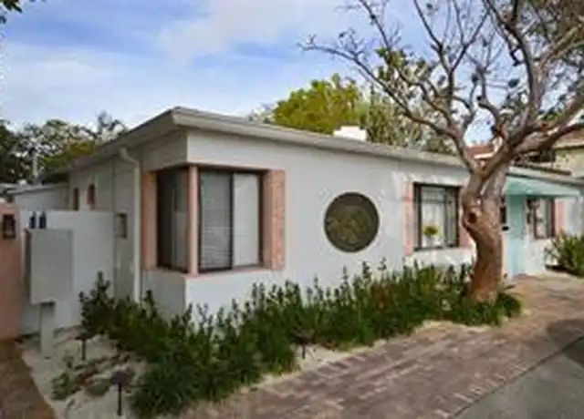 Property at 835 NE 15th Ave #5, Fort Lauderdale, FL, 33304, 1 bed, 1 bath, [object Object]