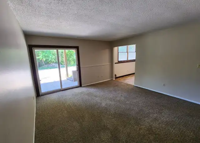 Property at 9020 13th St W Unit 2, Rock Island, IL, 61201, 1 bed, 1 bath, [object Object]