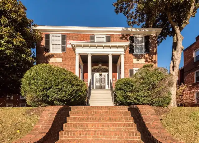 Property at 1142 W Grace St Unit 108, Richmond, VA, 23220, 1 bed, 1 bath, [object Object]