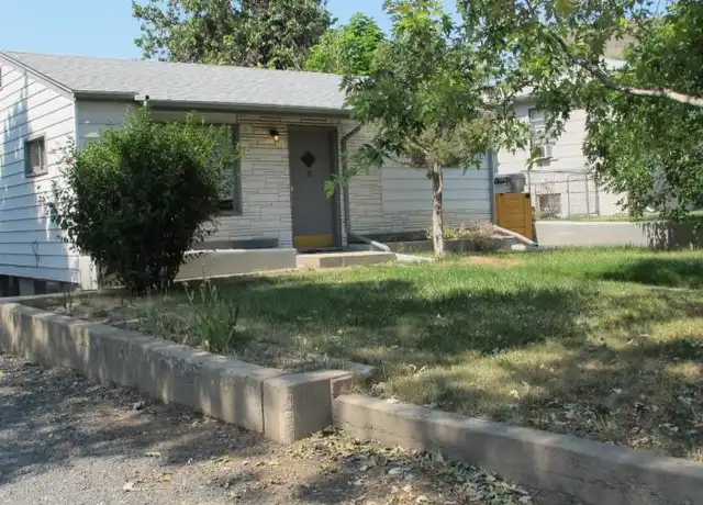 Property at 604 2nd St, Golden, CO, 80403, 4 beds, 2 baths, [object Object]
