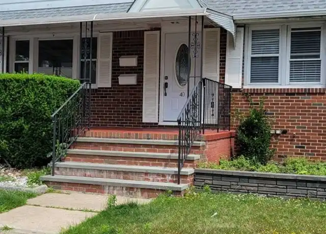 Property at 40 Hilton St, Clifton, NJ, 07011, 2 beds, 1 bath, [object Object]