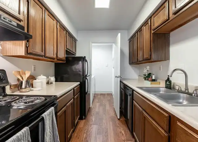Property at Cobblestone Grove Apartment Homes - 1 Westwood Dr, Fairfield, OH, 45014, 1-2 bed, 1-2 bath, [object Object]
