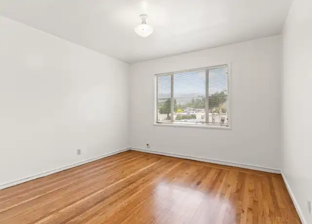 Property at 3105 High St Unit 3, Oakland, CA, 94619, 2 beds, 1 bath, [object Object]