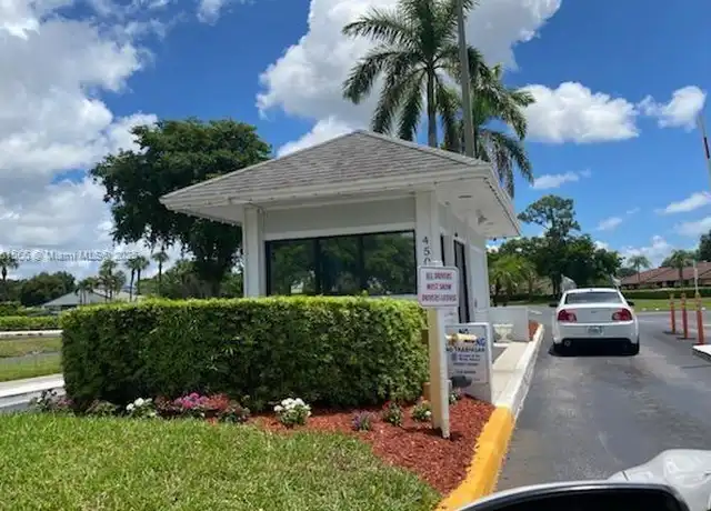 Property at 1102 Green Pine Blvd Unit E2, West Palm Beach, FL, 33409, 2 beds, 2 baths, [object Object]