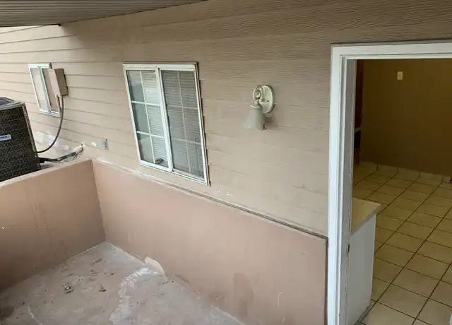 Property at 455 S 1100 E Unit 4, St. George, UT, 84790, 3 beds, 1 bath, [object Object]