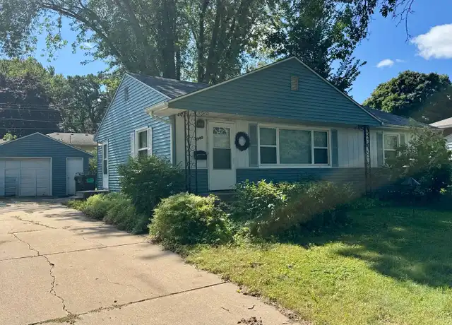 Property at 1340 22nd St NW, Rochester, MN, 55901, 3 beds, 2 baths, [object Object]