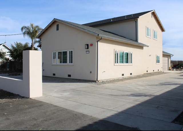 Photo of 10712 S Airport Way, Manteca, CA 95336