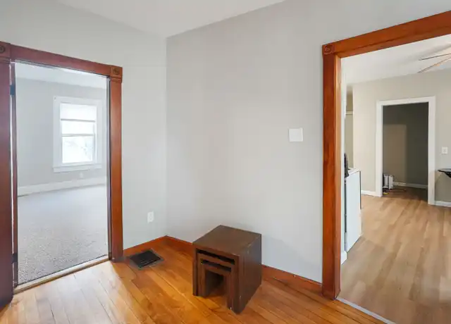 Property at 17 Melville St Unit 1, Worcester, MA, 01605, 3 beds, 1 bath, [object Object]