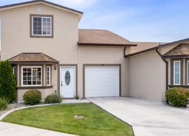 Property at 105 S Tweedt Pl, Kennewick, WA, 99336, 2 beds, 2 baths, [object Object]