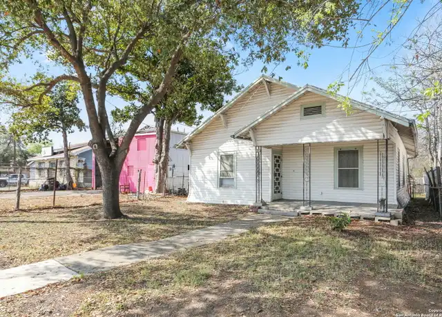 Property at 3513 S Presa St, San Antonio, TX, 78210, 3 beds, 2 baths, [object Object]