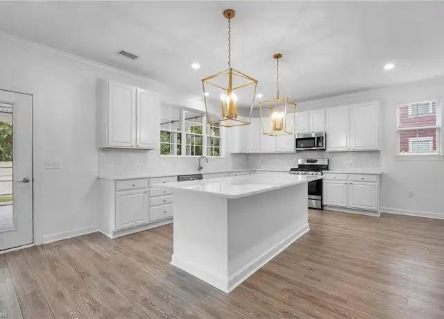 Property at 629 Middleton Way, Chesapeake, VA, 23322, 4 beds, 2.5 baths, [object Object]