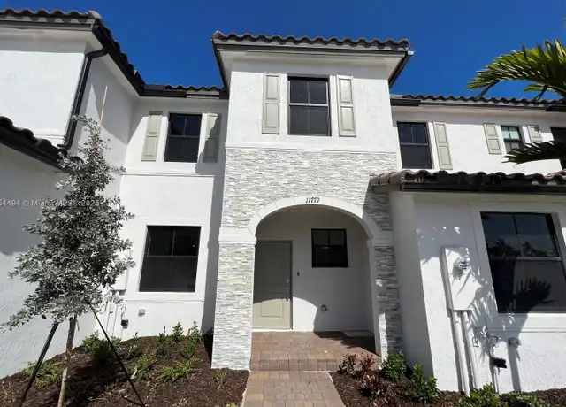 Property at 11779 SW 247th Ter Unit 11779, Princeton, FL, 33032, 3 beds, 2.5 baths, [object Object]