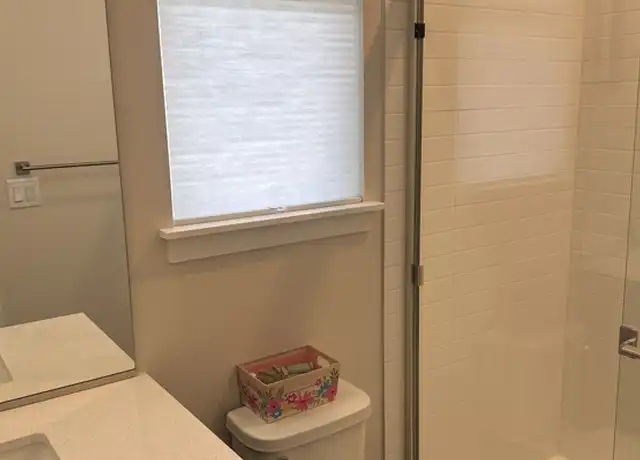 Property at 18328 134th Ave E, Puyallup, WA, 98374, 1 bed, 1 bath, [object Object]