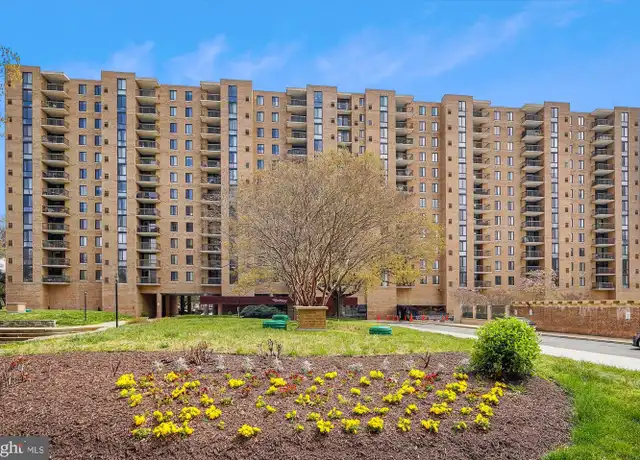 Property at 4500 S Four Mile Run Dr #1208, Arlington, VA, 22204, 1 bed, 1 bath, [object Object]