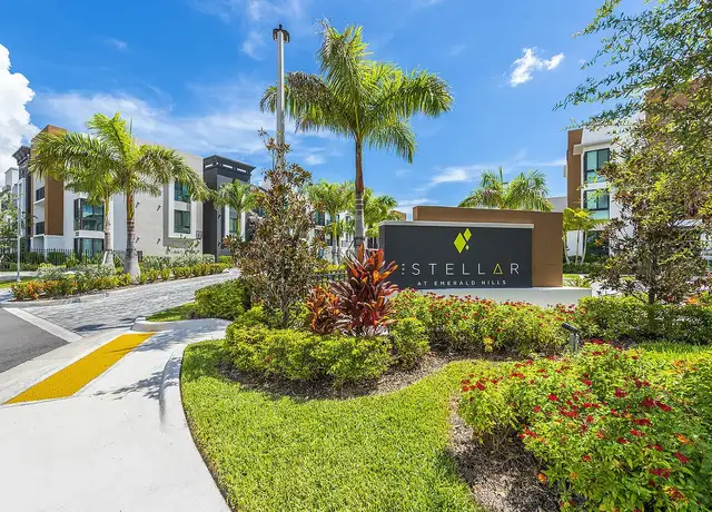 Photo of 5840 Lakeshore Dr, Fort Lauderdale, FL 33312