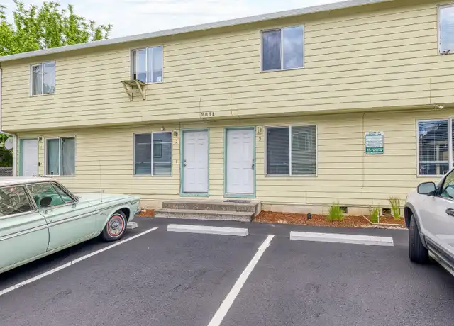 Property at 2831 SE 87th Ave Unit 03, Portland, OR, 97266, 2 beds, 1.5 baths, [object Object]