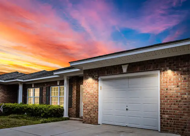 Property at 133 Manning Ct, Summerville, SC, 29485, 3 beds, 2 baths, [object Object]
