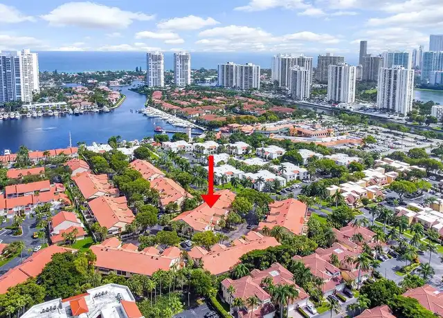 Property at 3501 Magellan Cir #636, Miami, FL, 33180, 4 beds, 3.5 baths, [object Object]