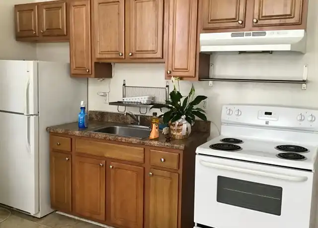 Property at 38 W Biddle St Unit 38-3, Baltimore, MD, 21201, 1 bed, 1 bath, [object Object]