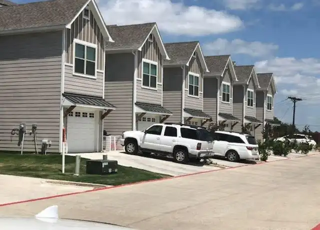 Property at 101 E Maple Ridge Ct Unit 104, Midlothian, TX, 76065, 3 beds, 2.5 baths, [object Object]