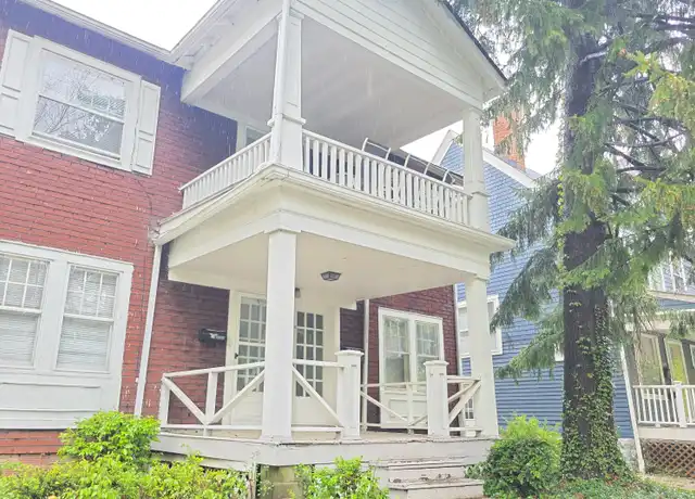 Property at 2296 Grandview Ave Unit 2, Cleveland Heights, OH, 44106, 2 beds, 1 bath, [object Object]