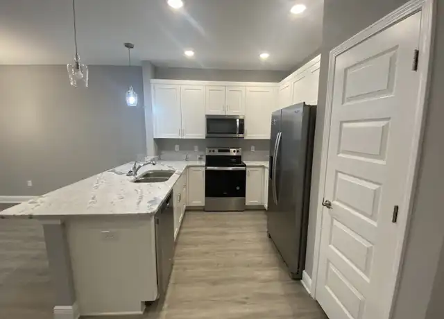 Property at 987 Skylark Rd, Mary Esther, FL, 32569, 3 beds, 2.5 baths, [object Object]
